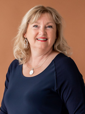 Jo-Anne Davies, Sales Representative