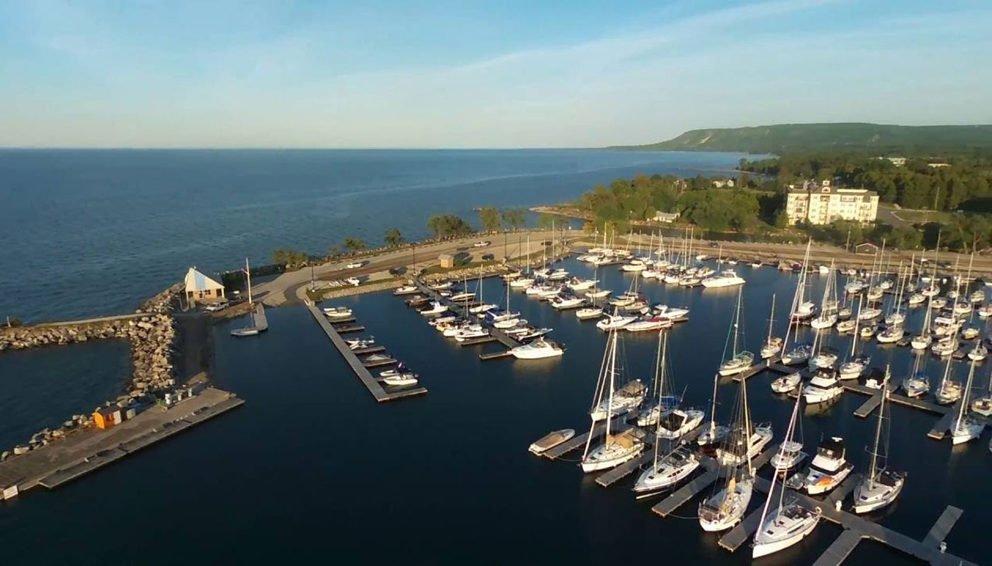 Thornbury High Street closed to traffic to help residents stay safe Newsroom Thornbury High Street closed to traffic to help residents stay safe Newsroom